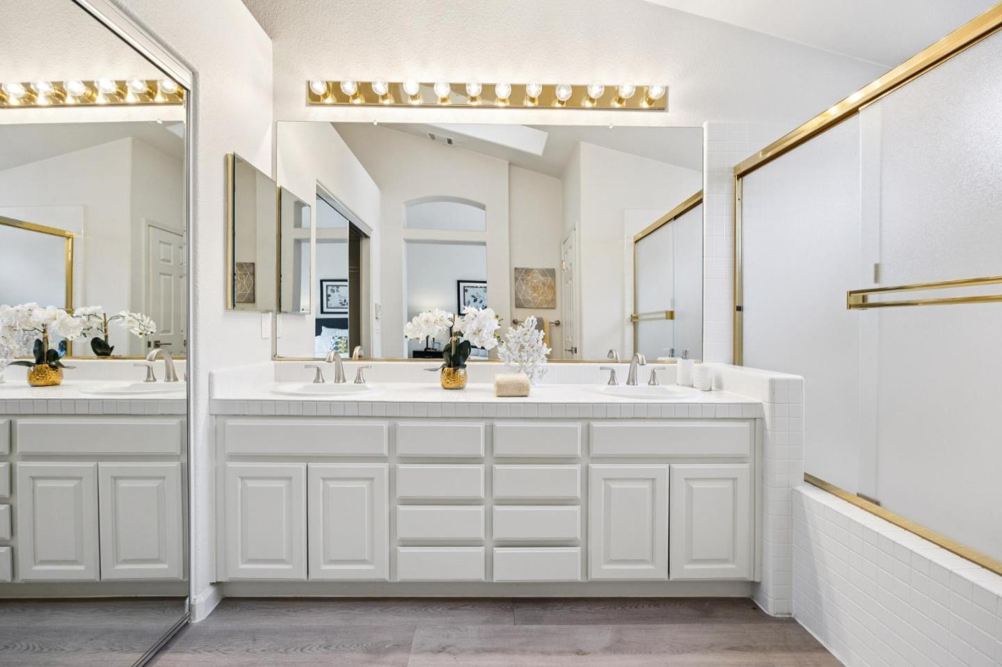 Detail Gallery Image 40 of 50 For 1148 La Rochelle Ter #F,  Sunnyvale,  CA 94089 - 3 Beds | 2/1 Baths