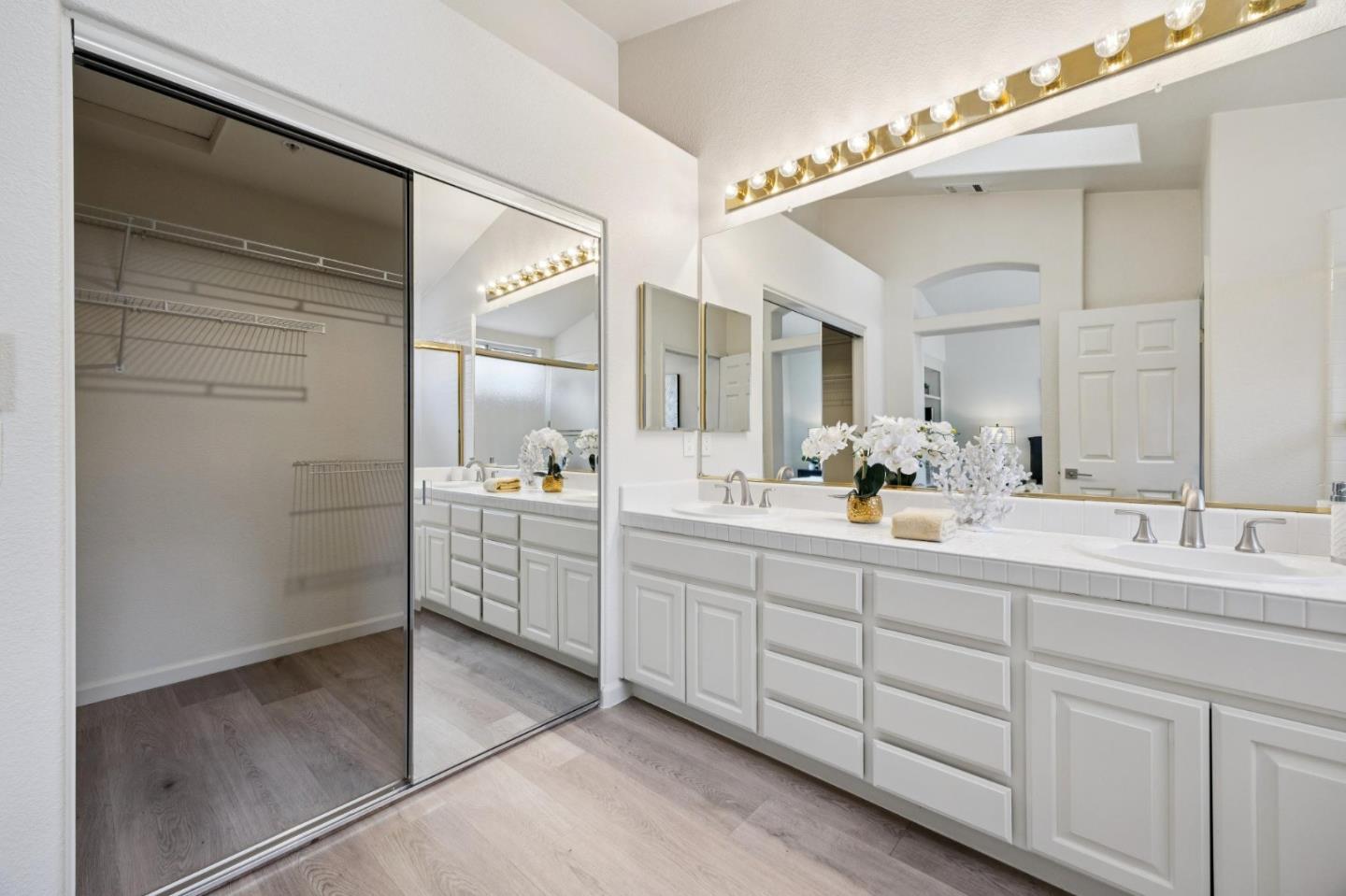 Detail Gallery Image 41 of 50 For 1148 La Rochelle Ter #F,  Sunnyvale,  CA 94089 - 3 Beds | 2/1 Baths