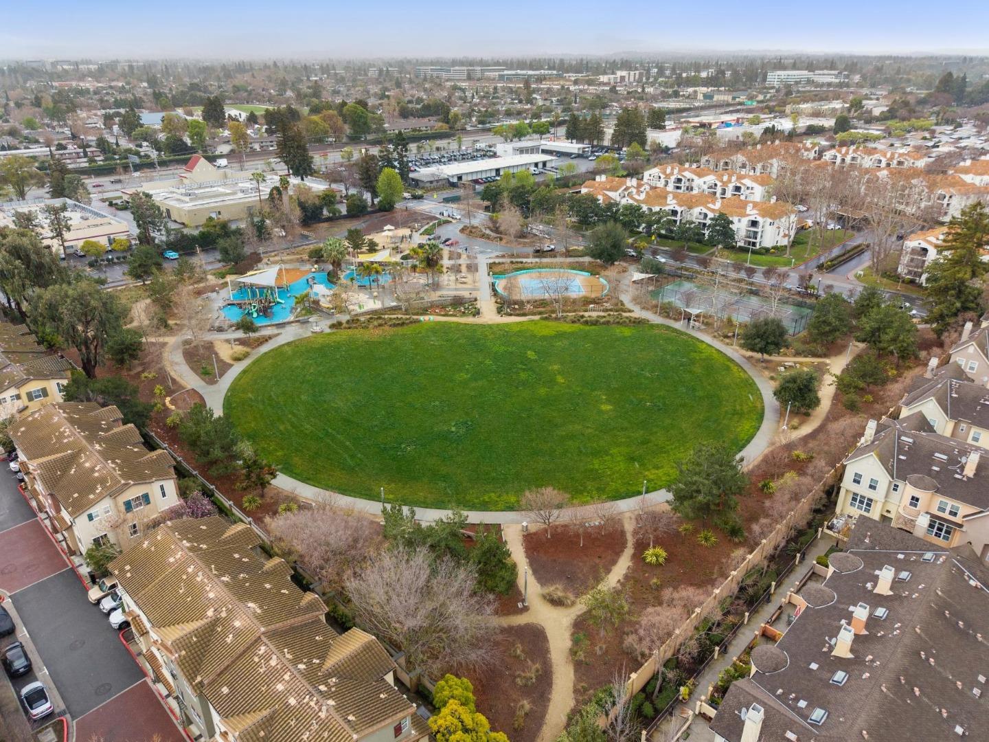 Detail Gallery Image 49 of 50 For 1148 La Rochelle Ter #F,  Sunnyvale,  CA 94089 - 3 Beds | 2/1 Baths