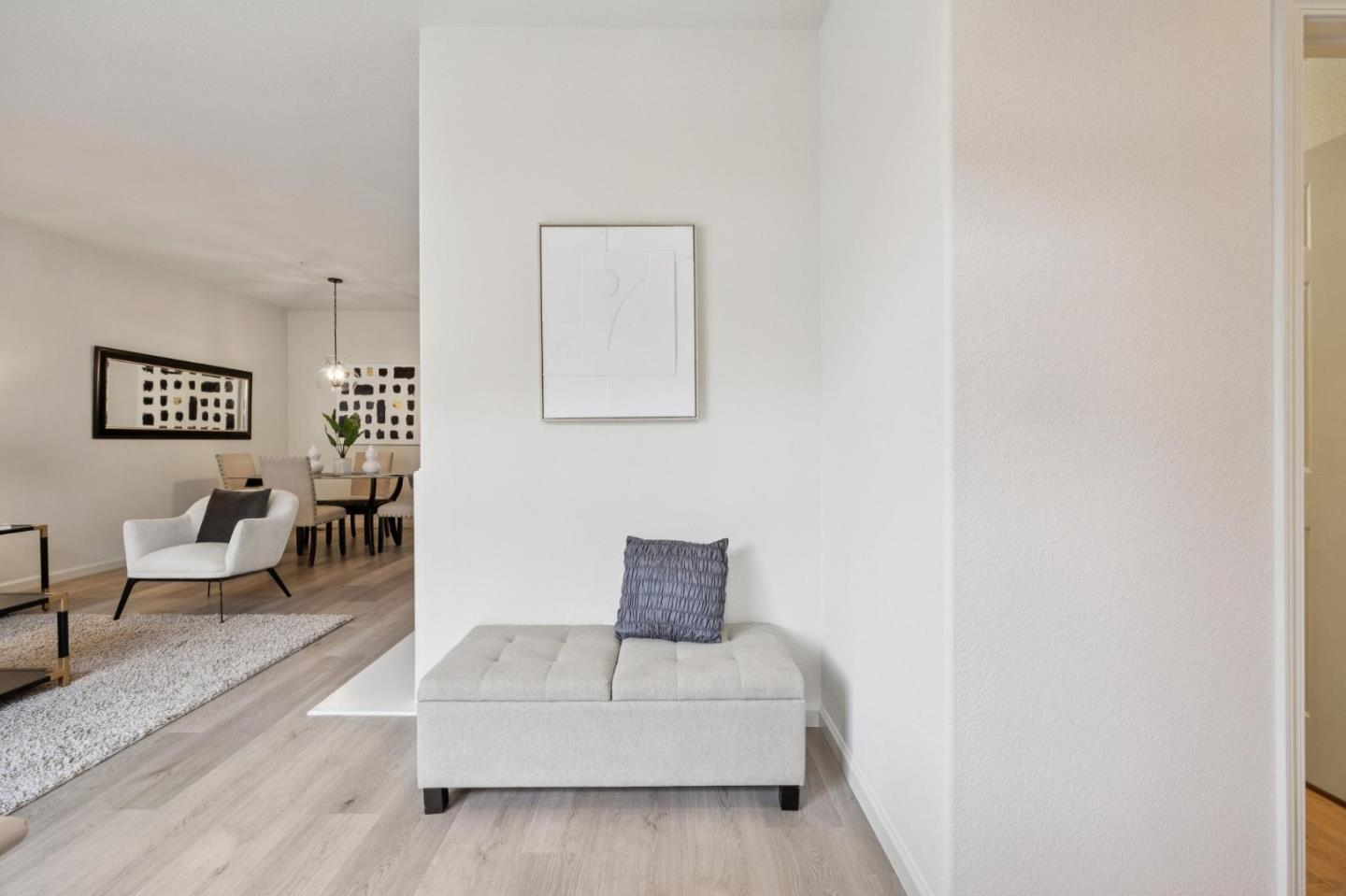 Detail Gallery Image 5 of 50 For 1148 La Rochelle Ter #F,  Sunnyvale,  CA 94089 - 3 Beds | 2/1 Baths