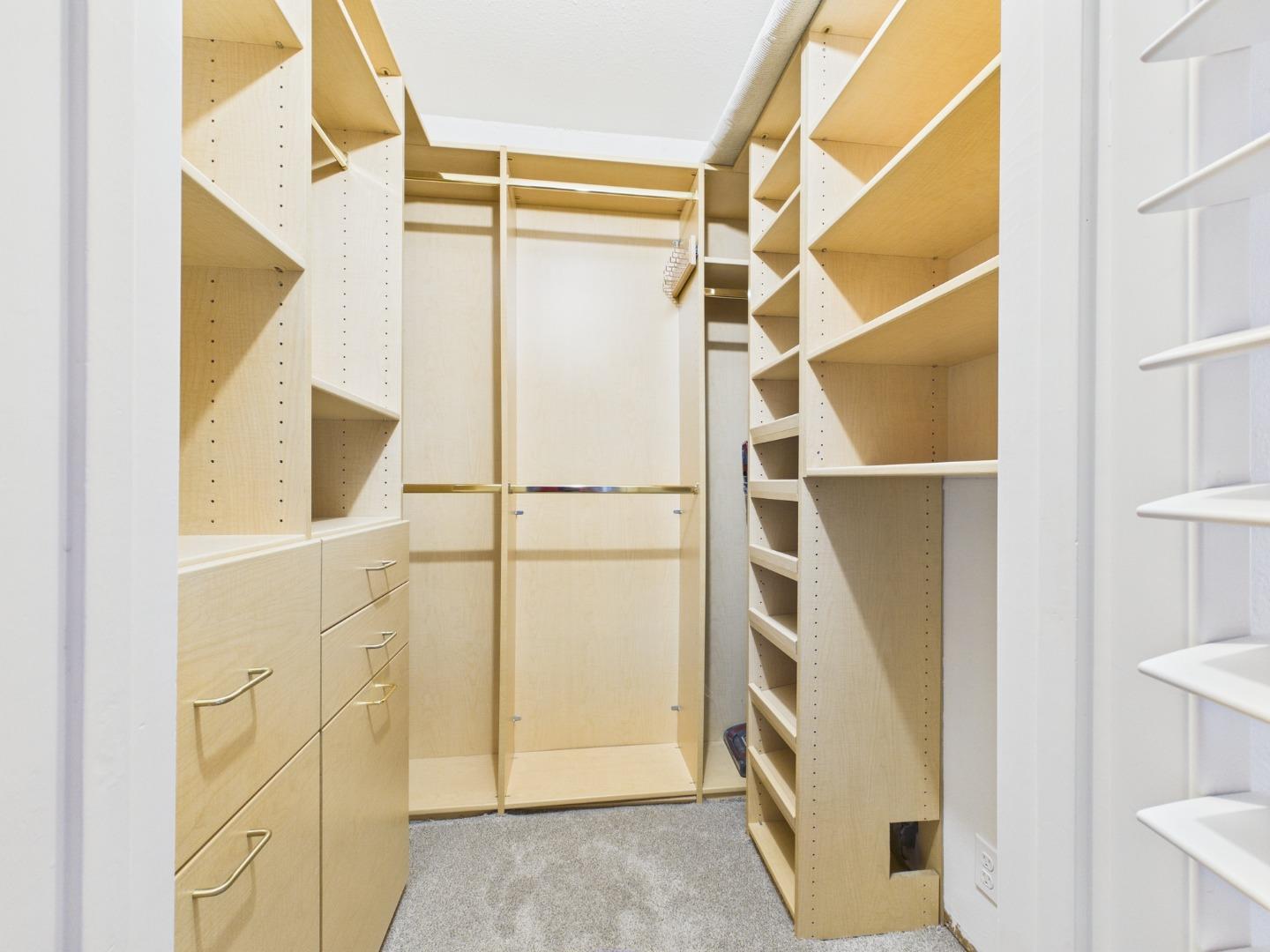 Detail Gallery Image 15 of 37 For 500 Glenwood #123,  Monterey,  CA 93940 - 1 Beds | 1 Baths