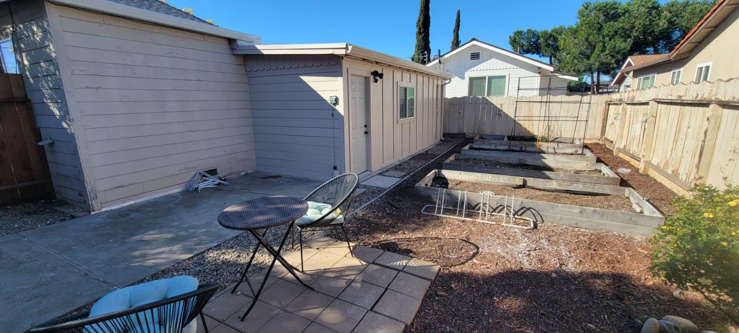 Detail Gallery Image 17 of 21 For 1686 Linden Street, Livermore,  CA 94551 - 3 Beds | 2 Baths