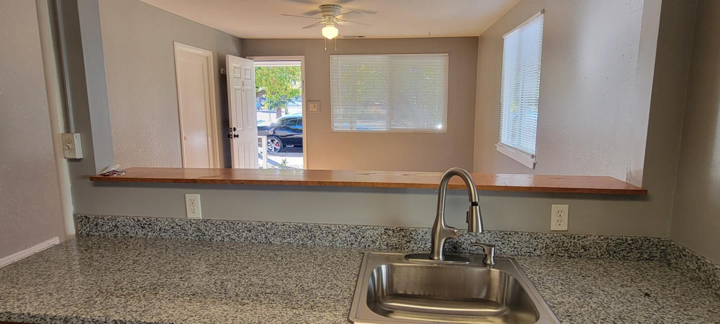 Detail Gallery Image 6 of 21 For 1686 Linden Street, Livermore,  CA 94551 - 3 Beds | 2 Baths