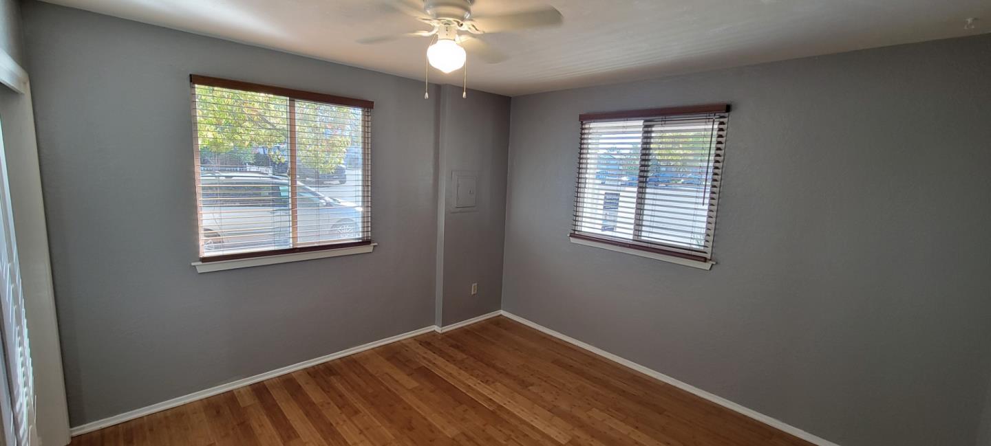 Detail Gallery Image 8 of 21 For 1686 Linden Street, Livermore,  CA 94551 - 3 Beds | 2 Baths