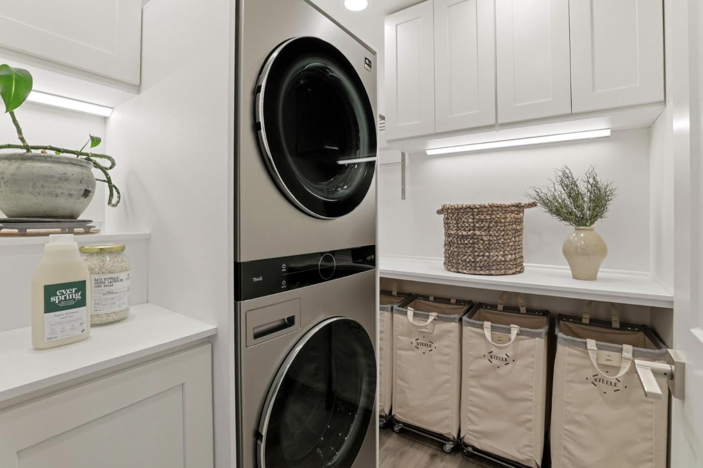 Detail Gallery Image 19 of 48 For 868 Skyridge Dr, Pacifica,  CA 94044 - 5 Beds | 4/1 Baths