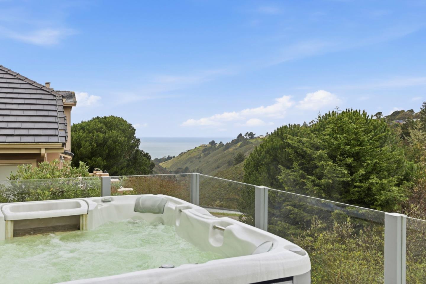 Detail Gallery Image 22 of 48 For 868 Skyridge Dr, Pacifica,  CA 94044 - 5 Beds | 4/1 Baths