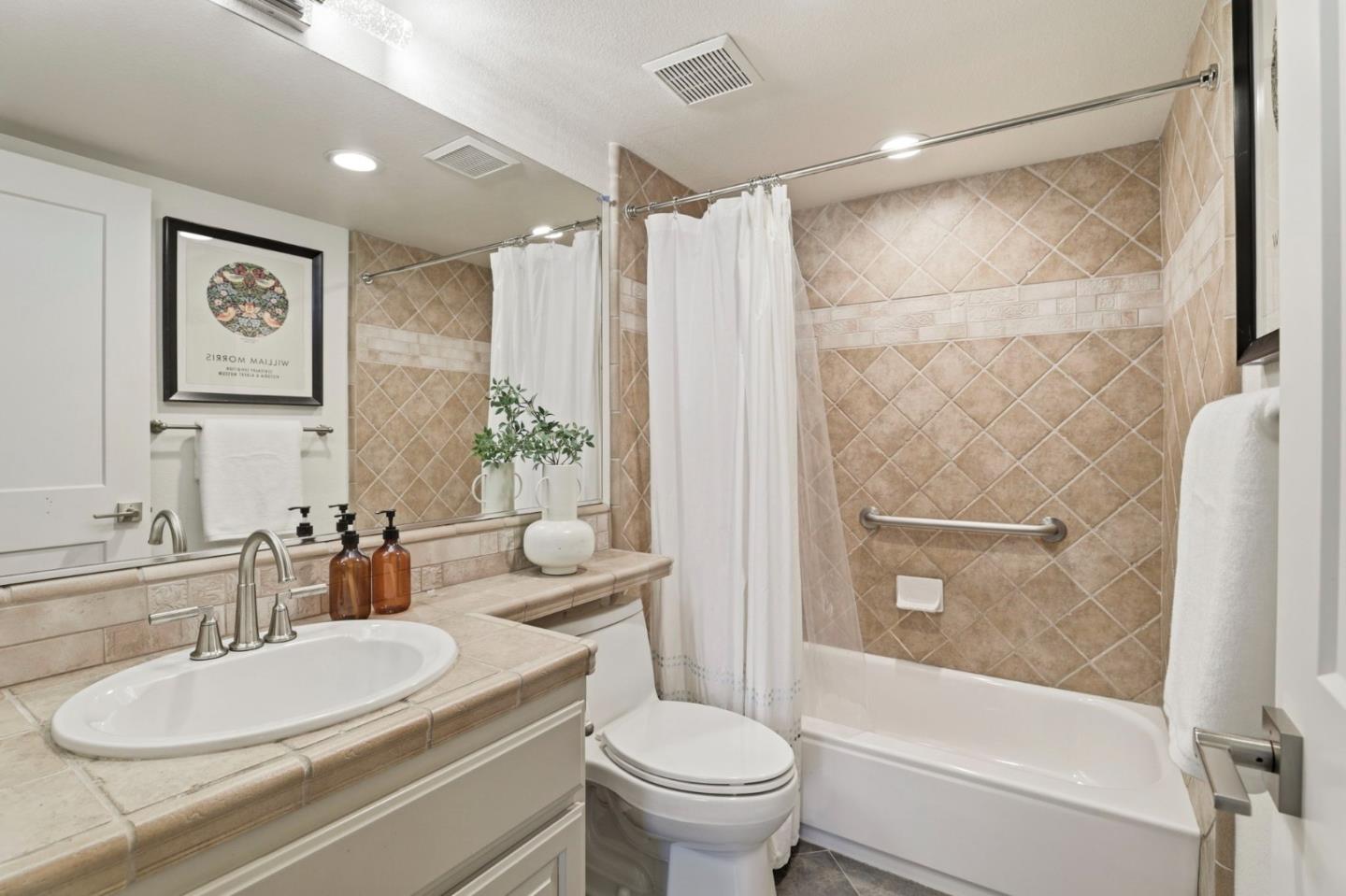 Detail Gallery Image 36 of 48 For 868 Skyridge Dr, Pacifica,  CA 94044 - 5 Beds | 4/1 Baths