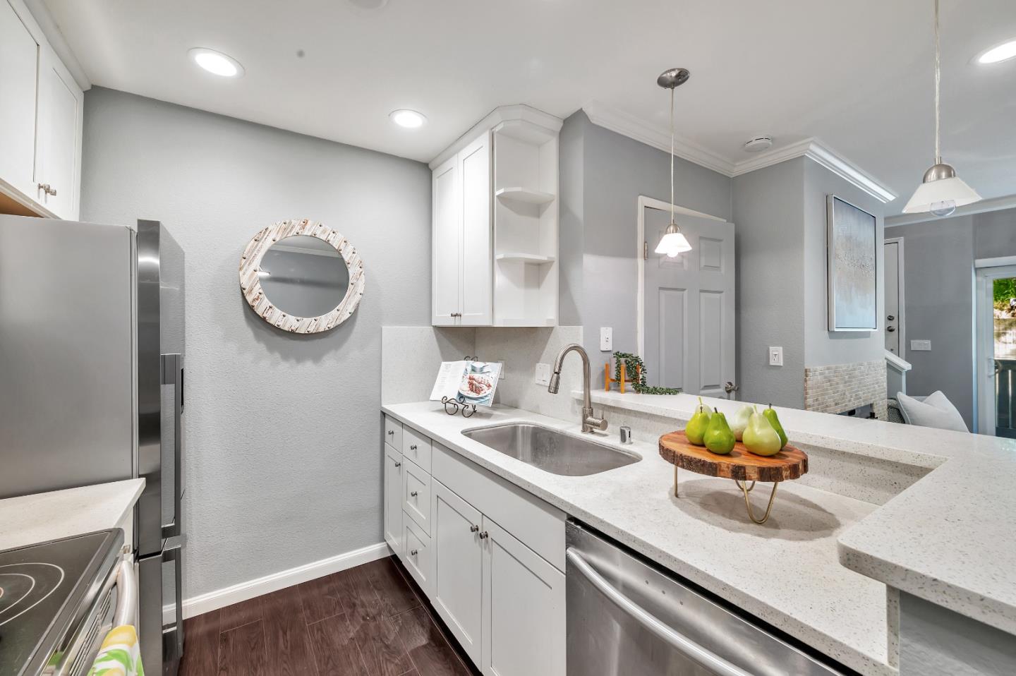 Detail Gallery Image 6 of 26 For 355 Half Moon Ln #9,  Daly City,  CA 94015 - 1 Beds | 1 Baths