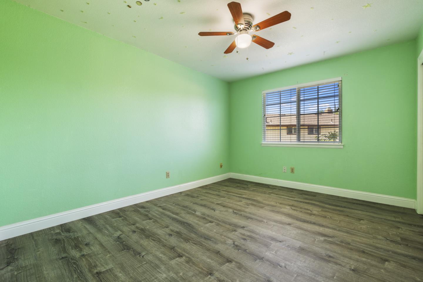 Detail Gallery Image 36 of 50 For 800 Treasure Ln, Manteca,  CA 95337 - 5 Beds | 3 Baths