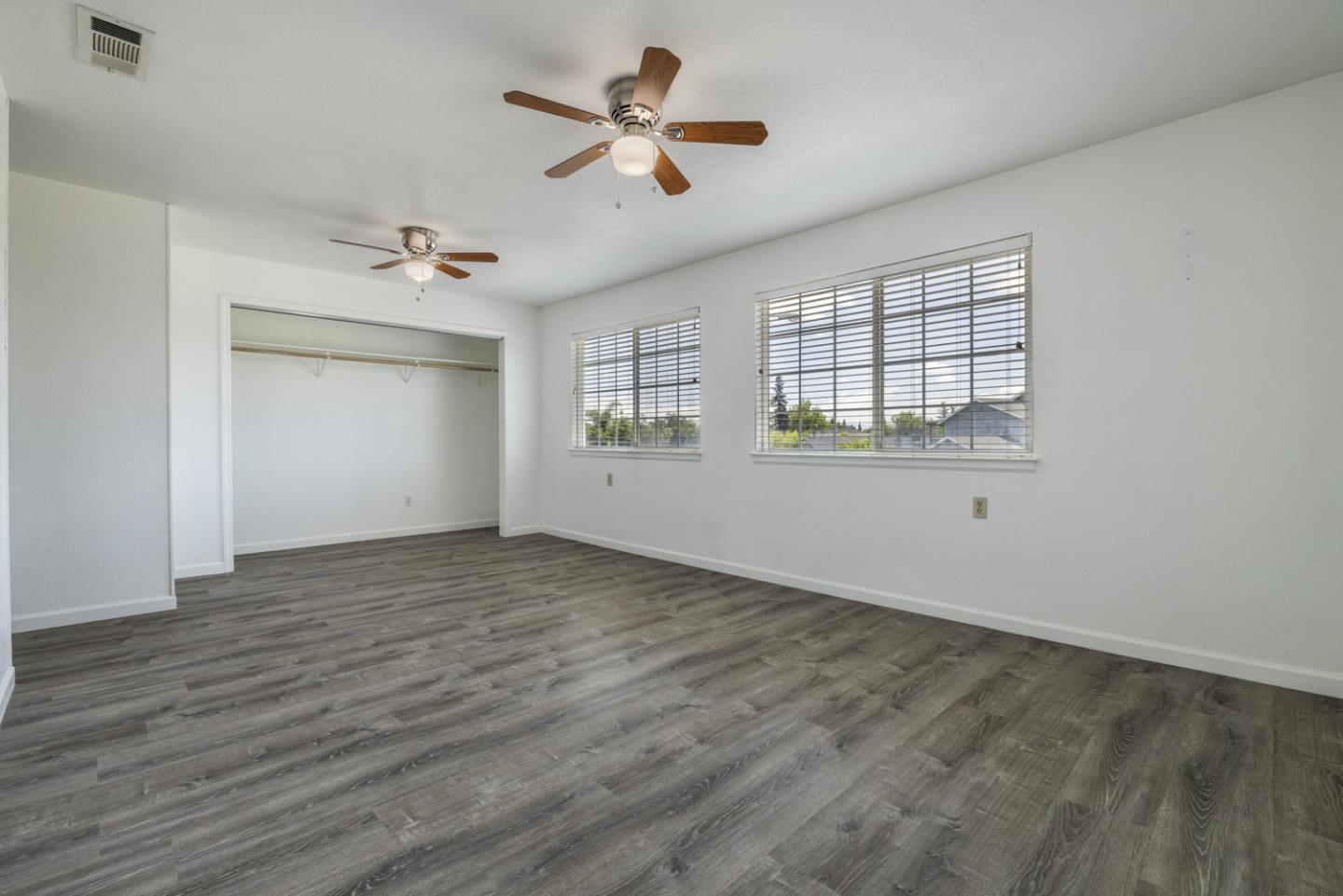 Detail Gallery Image 39 of 50 For 800 Treasure Ln, Manteca,  CA 95337 - 5 Beds | 3 Baths