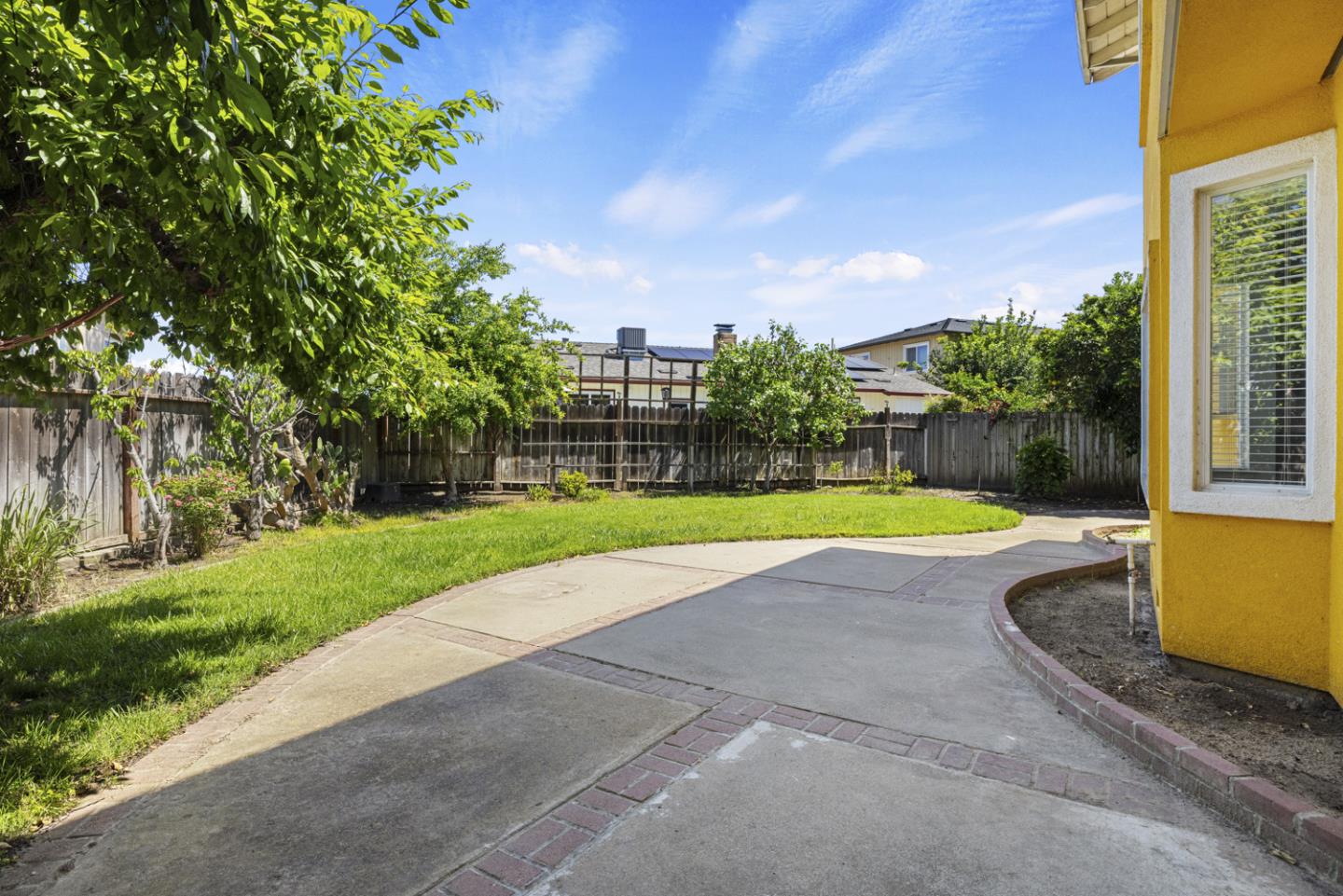 Detail Gallery Image 42 of 50 For 800 Treasure Ln, Manteca,  CA 95337 - 5 Beds | 3 Baths