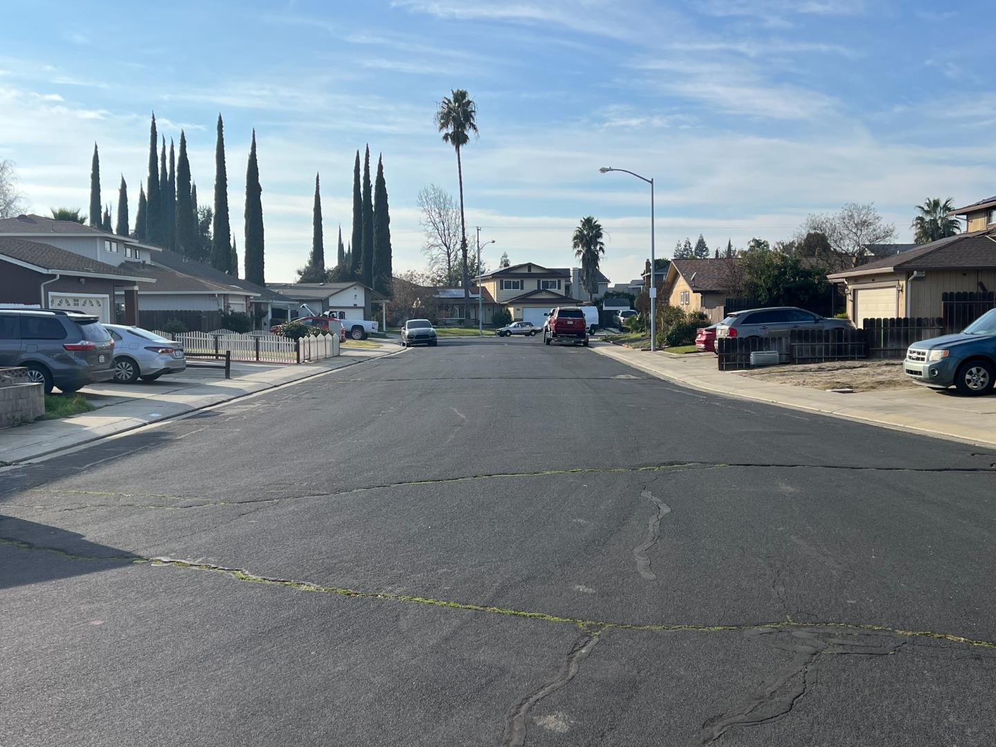 Detail Gallery Image 50 of 50 For 800 Treasure Ln, Manteca,  CA 95337 - 5 Beds | 3 Baths