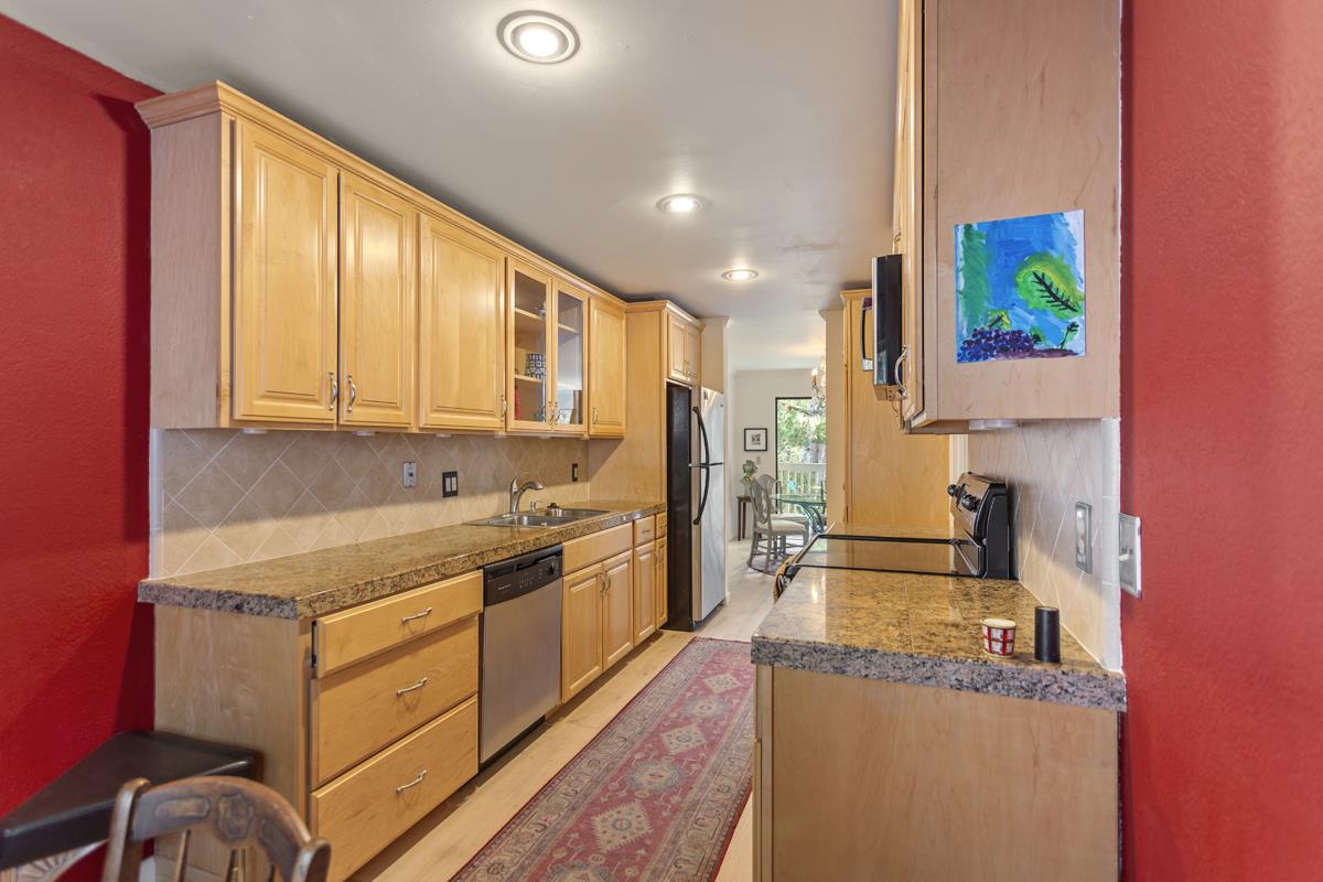 Detail Gallery Image 15 of 29 For 51 Shepherds Knls #51,  Pebble Beach,  CA 93953 - 2 Beds | 2 Baths