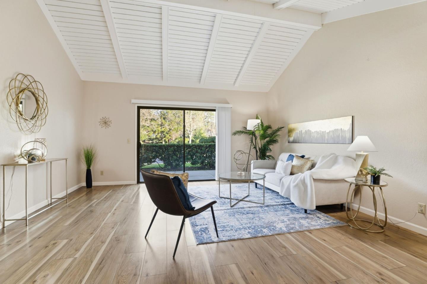 Detail Gallery Image 10 of 36 For 6250 Blauer Ln, San Jose,  CA 95135 - 2 Beds | 2 Baths