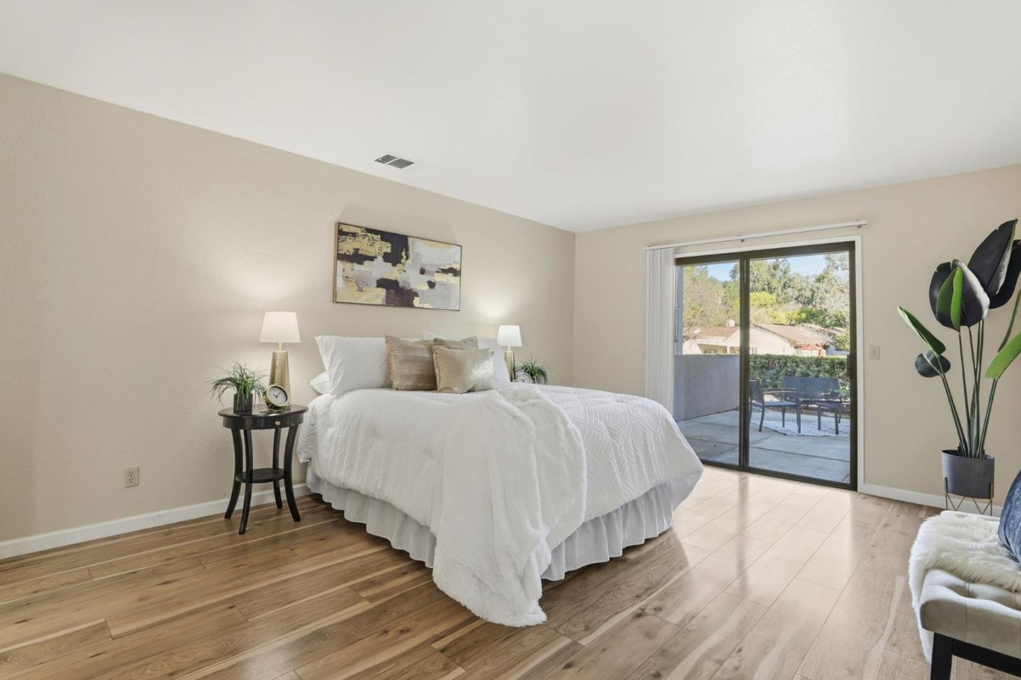 Detail Gallery Image 12 of 36 For 6250 Blauer Ln, San Jose,  CA 95135 - 2 Beds | 2 Baths