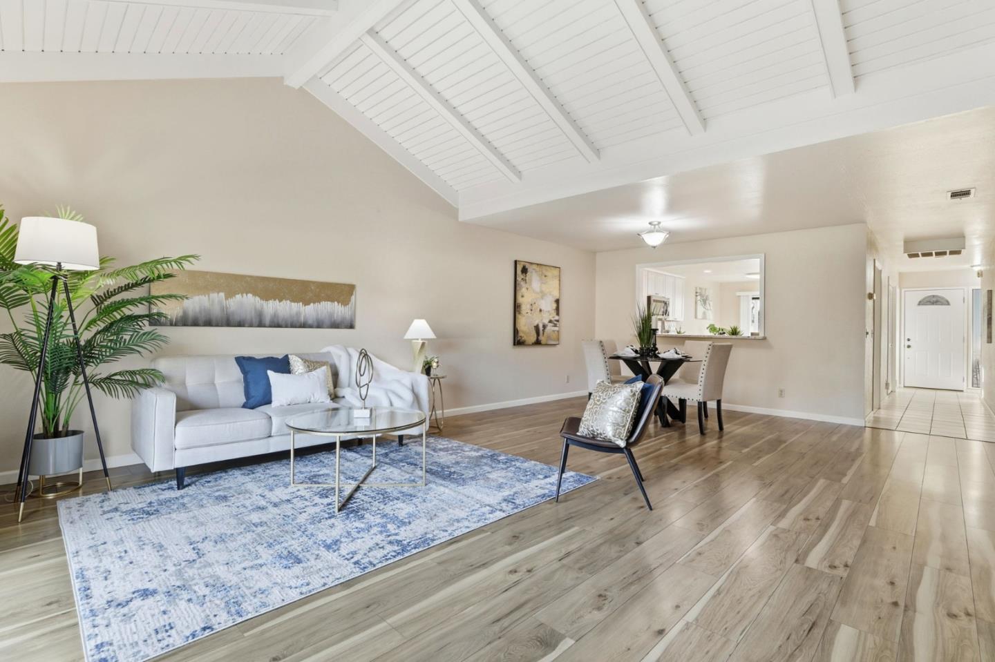 Detail Gallery Image 8 of 36 For 6250 Blauer Ln, San Jose,  CA 95135 - 2 Beds | 2 Baths