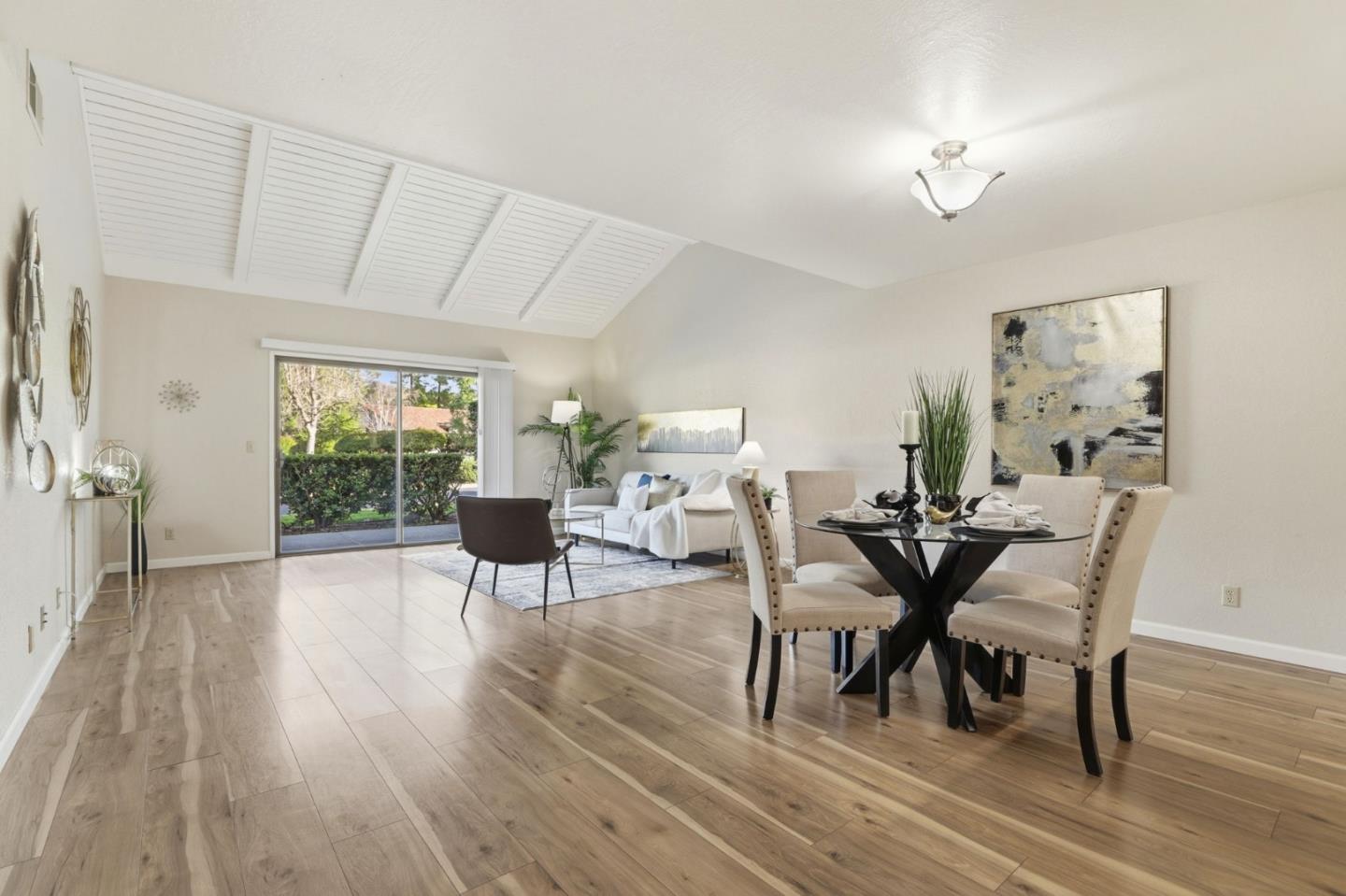 Detail Gallery Image 9 of 36 For 6250 Blauer Ln, San Jose,  CA 95135 - 2 Beds | 2 Baths