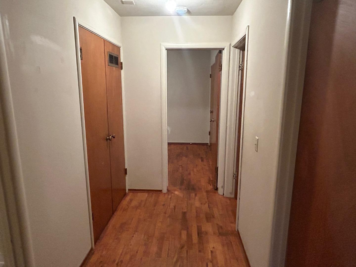 Detail Gallery Image 9 of 16 For 1247 Buena Vista Ave, Pacific Grove,  CA 93950 - 3 Beds | 1/1 Baths