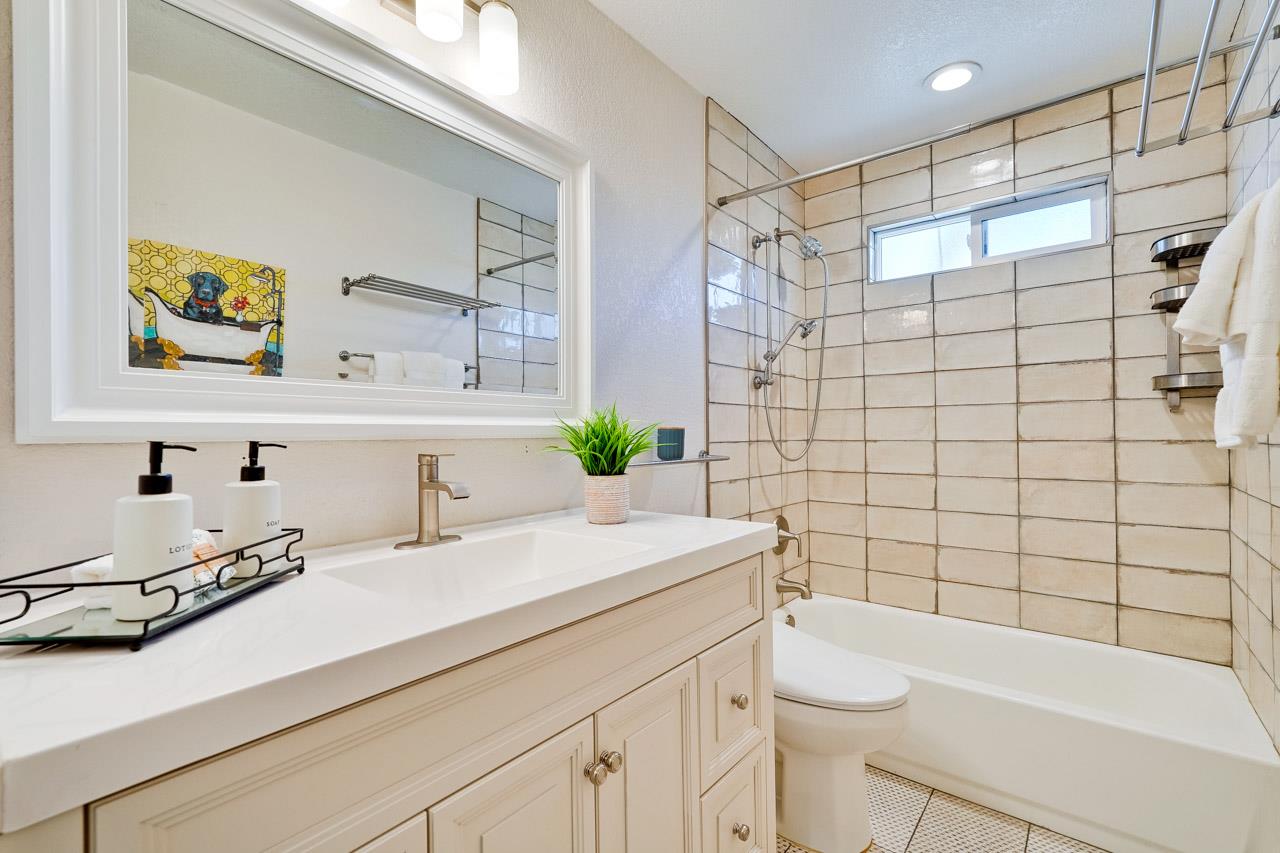 Detail Gallery Image 33 of 46 For 5596 Vassar Dr, San Jose,  CA 95118 - 3 Beds | 2 Baths