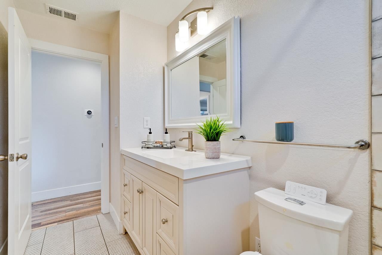 Detail Gallery Image 34 of 46 For 5596 Vassar Dr, San Jose,  CA 95118 - 3 Beds | 2 Baths