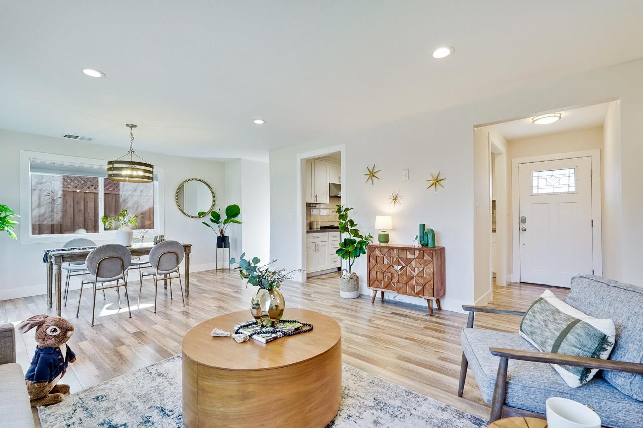 Detail Gallery Image 9 of 46 For 5596 Vassar Dr, San Jose,  CA 95118 - 3 Beds | 2 Baths