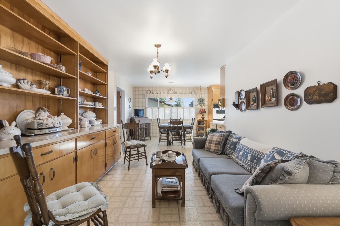 Detail Gallery Image 20 of 51 For 217 Bay View Dr, San Carlos,  CA 94070 - 4 Beds | 2/1 Baths