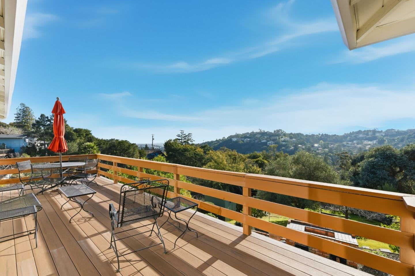 Detail Gallery Image 21 of 51 For 217 Bay View Dr, San Carlos,  CA 94070 - 4 Beds | 2/1 Baths