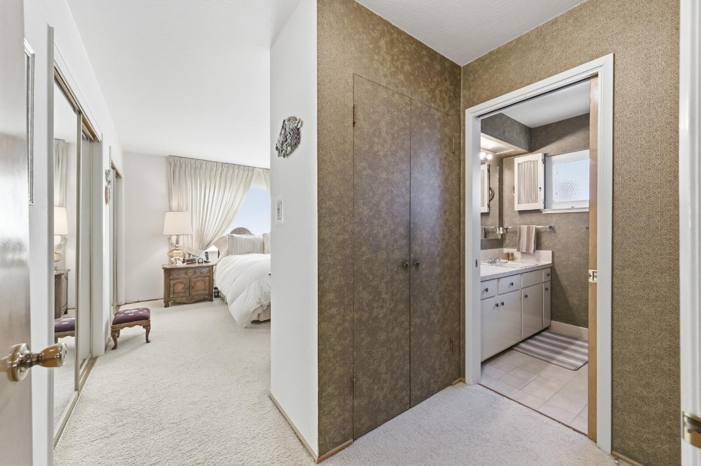 Detail Gallery Image 31 of 51 For 217 Bay View Dr, San Carlos,  CA 94070 - 4 Beds | 2/1 Baths