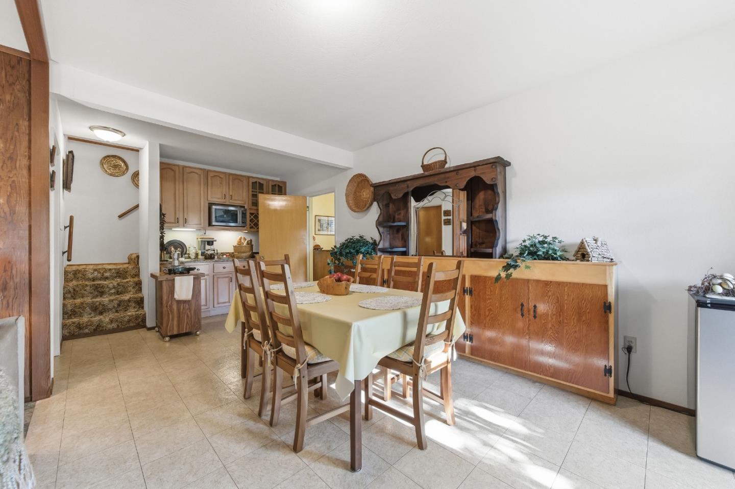 Detail Gallery Image 34 of 51 For 217 Bay View Dr, San Carlos,  CA 94070 - 4 Beds | 2/1 Baths