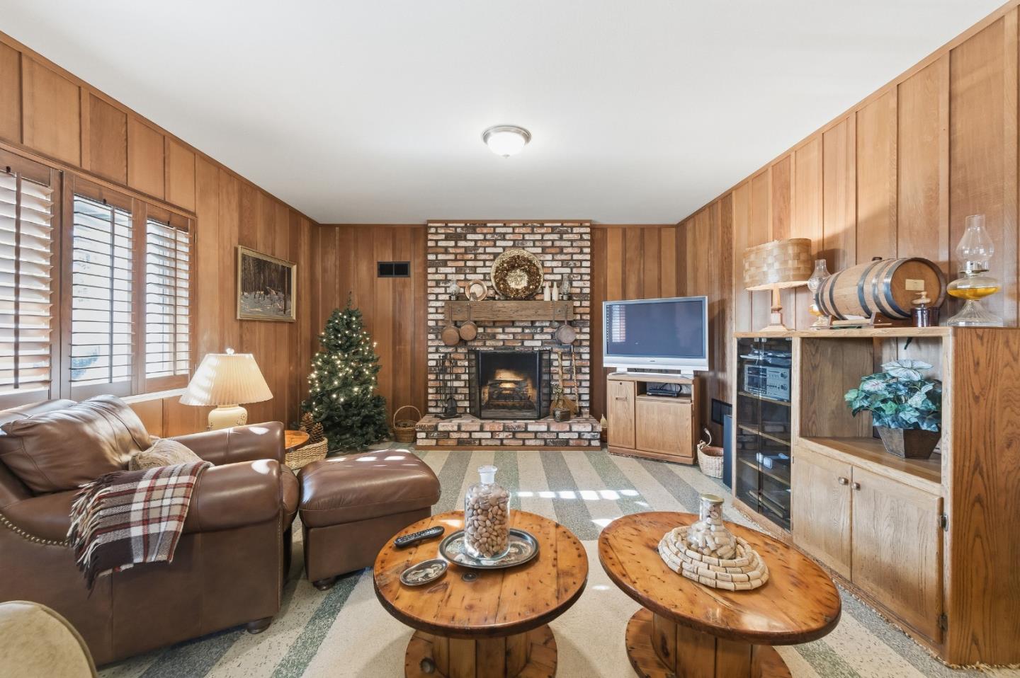 Detail Gallery Image 37 of 51 For 217 Bay View Dr, San Carlos,  CA 94070 - 4 Beds | 2/1 Baths