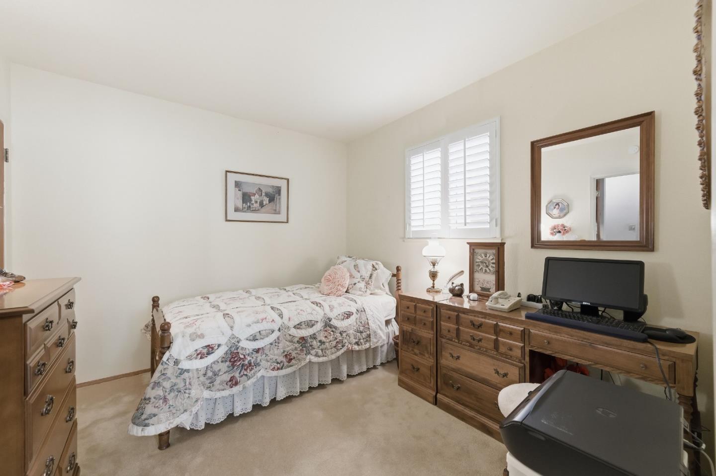 Detail Gallery Image 39 of 51 For 217 Bay View Dr, San Carlos,  CA 94070 - 4 Beds | 2/1 Baths