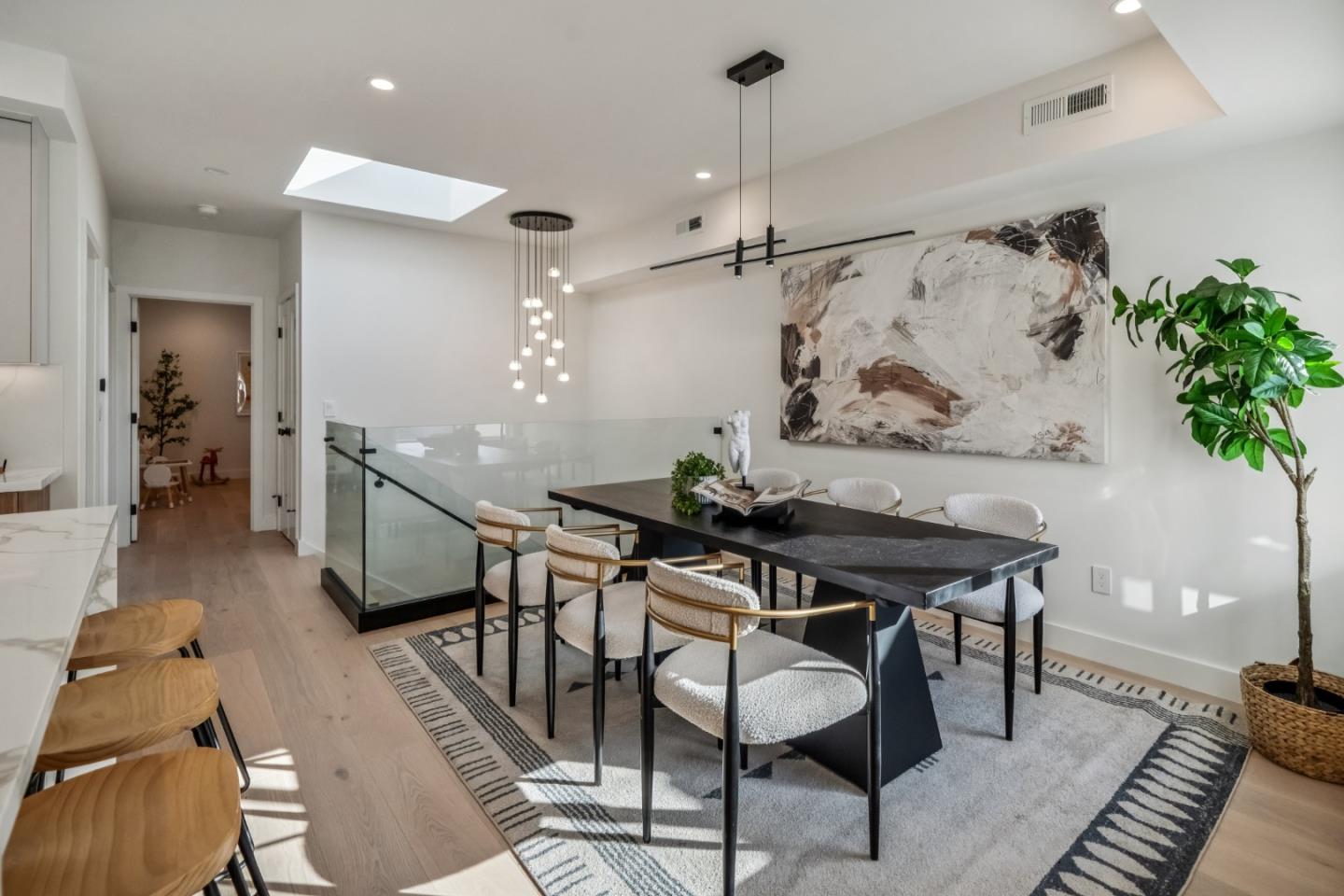 Detail Gallery Image 10 of 54 For 2530 27th Ave, San Francisco,  CA 94116 - 4 Beds | 4 Baths