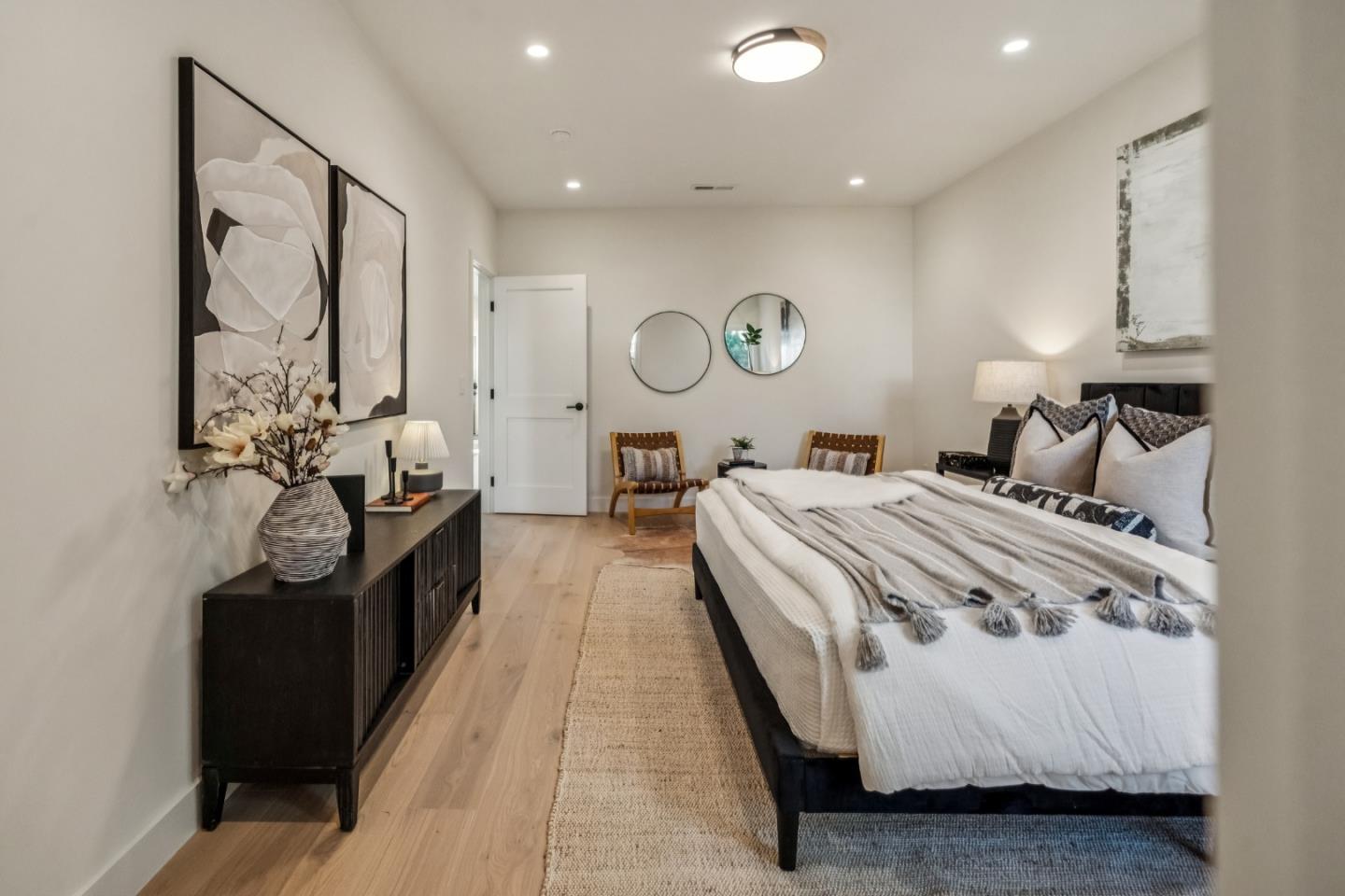 Detail Gallery Image 25 of 54 For 2530 27th Ave, San Francisco,  CA 94116 - 4 Beds | 4 Baths