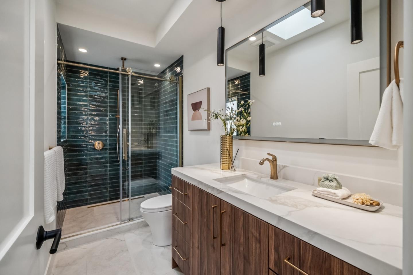 Detail Gallery Image 30 of 54 For 2530 27th Ave, San Francisco,  CA 94116 - 4 Beds | 4 Baths