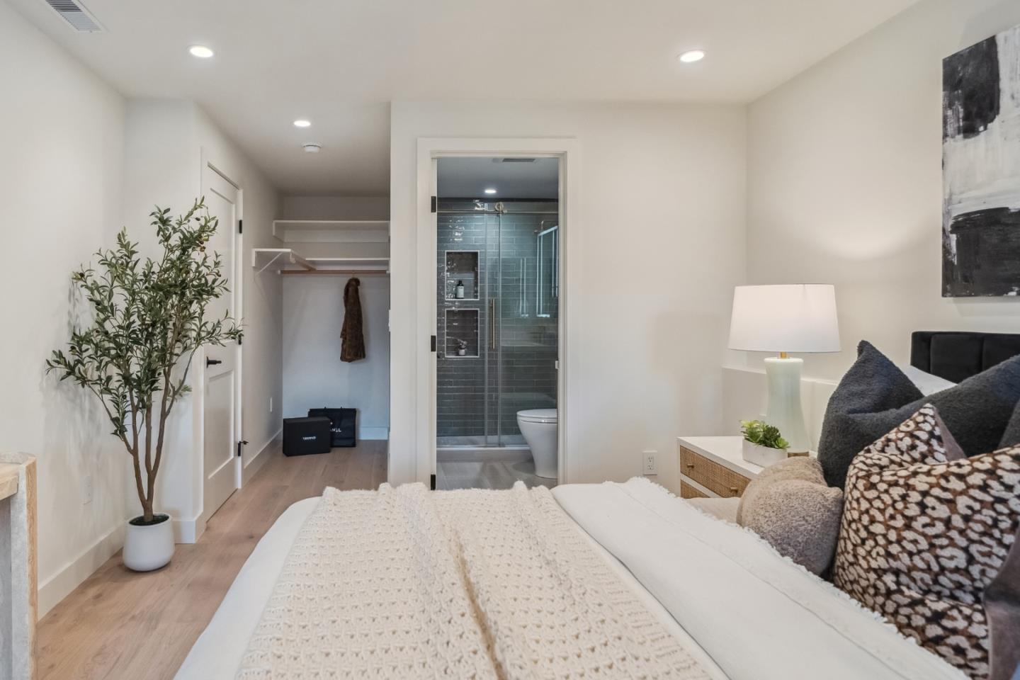 Detail Gallery Image 41 of 54 For 2530 27th Ave, San Francisco,  CA 94116 - 4 Beds | 4 Baths