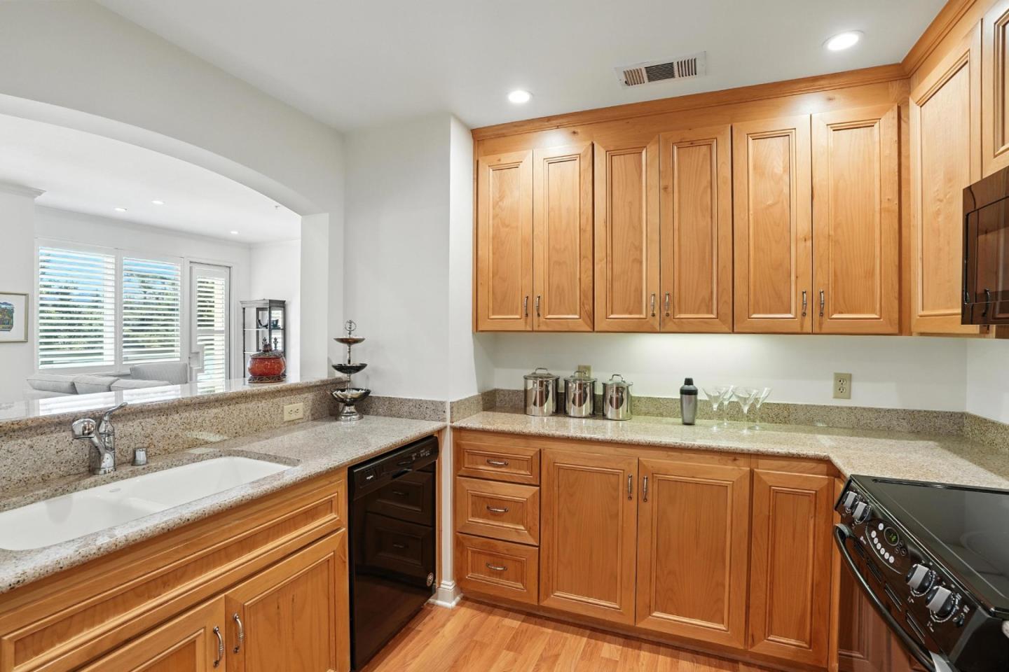 Photo #12: ML82034845 Listing: Photo #12