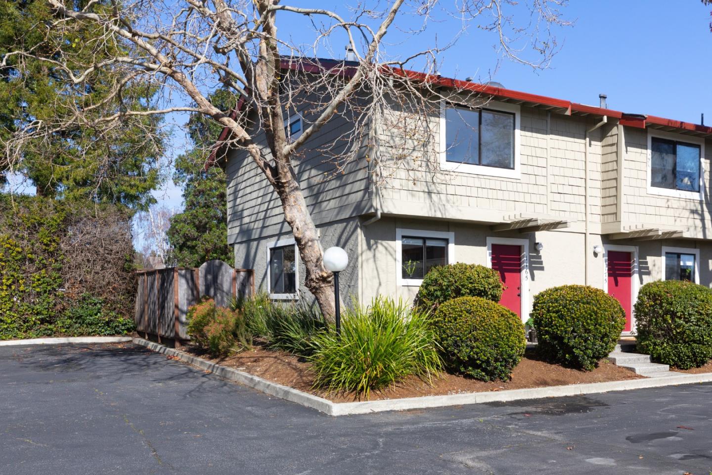 Detail Gallery Image 2 of 20 For 1165 Whitewater Cv #1165,  Santa Cruz,  CA 95062 - 2 Beds | 1 Baths