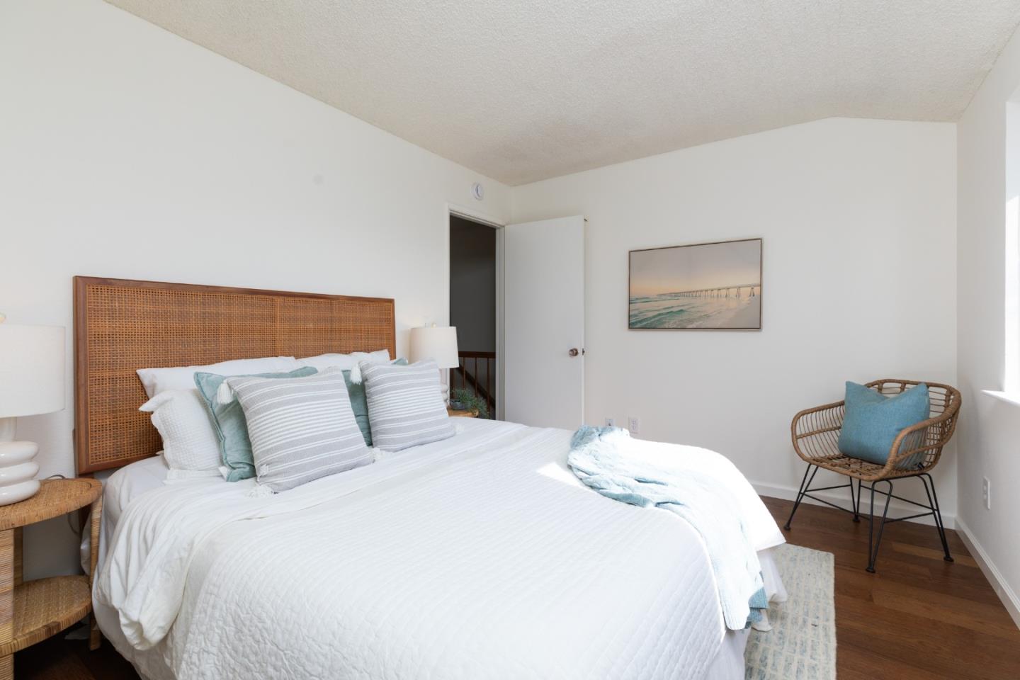 Detail Gallery Image 9 of 20 For 1165 Whitewater Cv #1165,  Santa Cruz,  CA 95062 - 2 Beds | 1 Baths