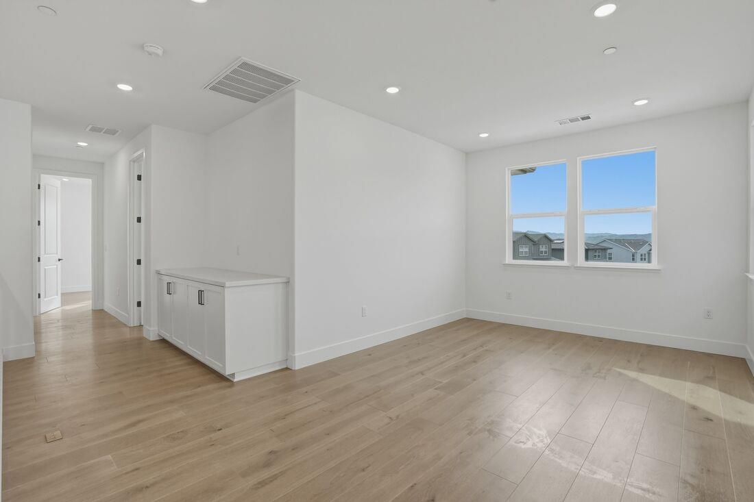 Detail Gallery Image 14 of 20 For 1901 Michael Ave, Dublin,  CA 94568 - 4 Beds | 3 Baths