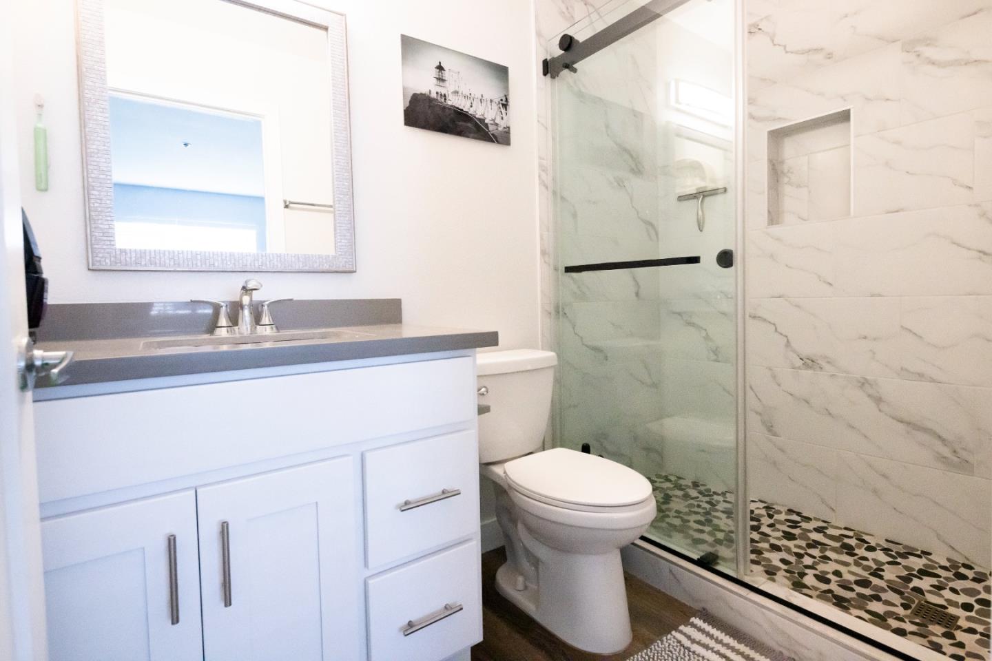 Detail Gallery Image 9 of 12 For 103 Mangano Cir, Encinitas,  CA 92024 - 2 Beds | 2 Baths