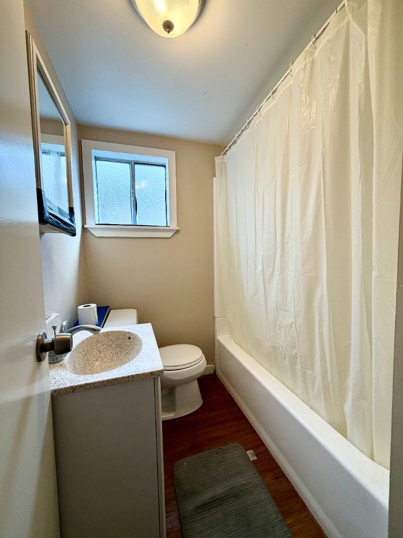 Detail Gallery Image 10 of 12 For 2855 Senter Rd #10,  San Jose,  CA 95111 - 1 Beds | 1 Baths