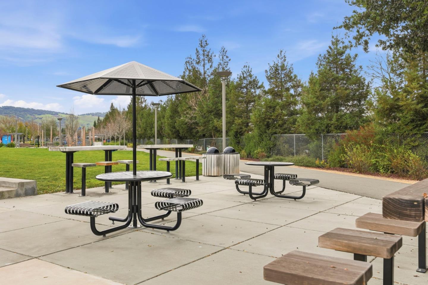 Detail Gallery Image 36 of 62 For 6816 Vector Ct, San Jose,  CA 95119 - 3 Beds | 3 Baths