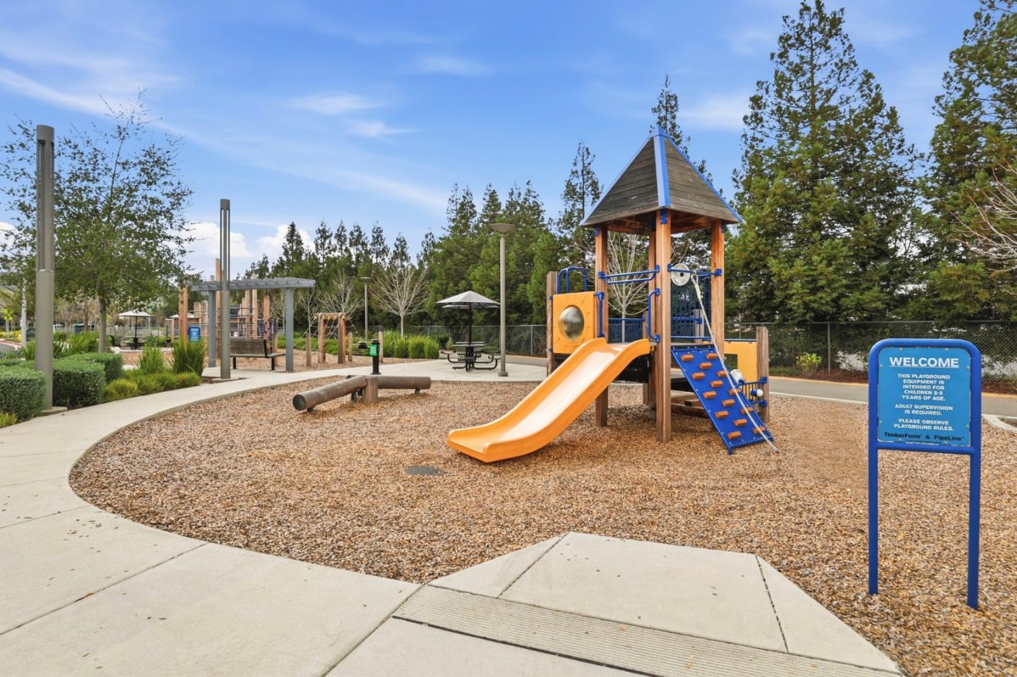 Detail Gallery Image 39 of 62 For 6816 Vector Ct, San Jose,  CA 95119 - 3 Beds | 3 Baths