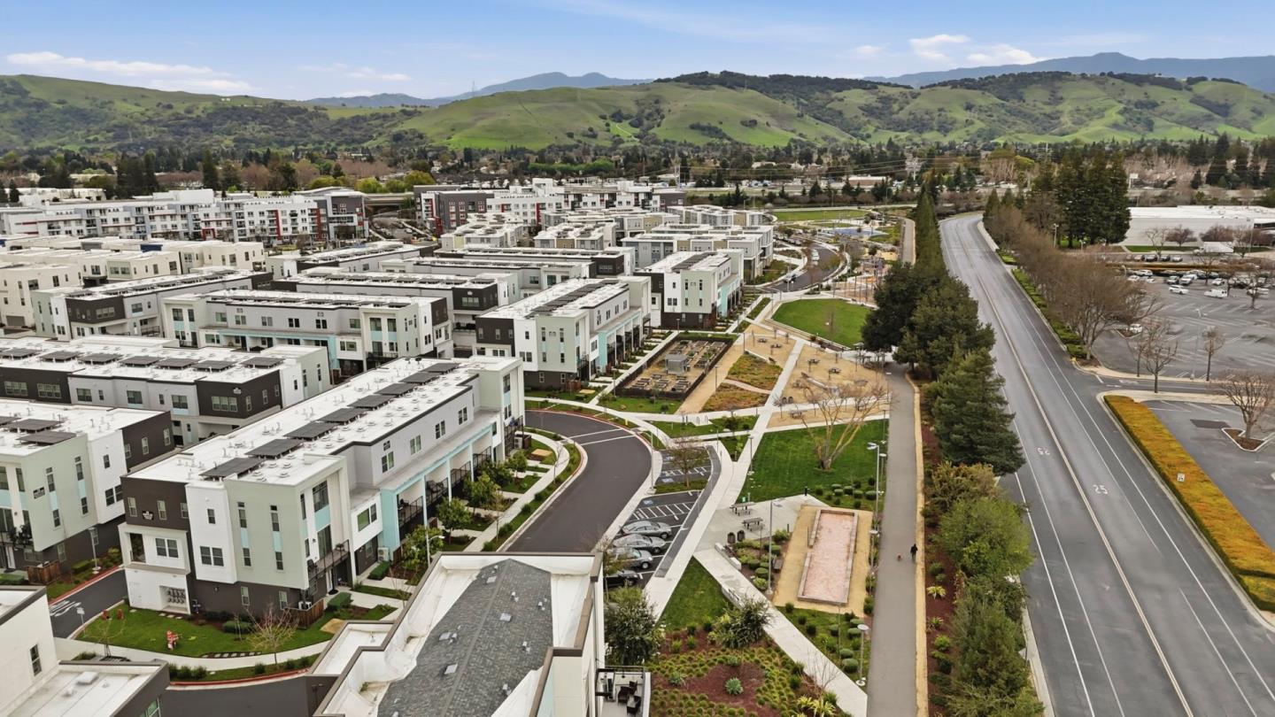 Detail Gallery Image 52 of 62 For 6816 Vector Ct, San Jose,  CA 95119 - 3 Beds | 3 Baths