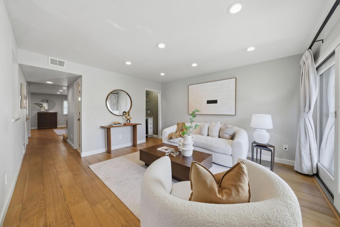 Detail Gallery Image 10 of 50 For 126 via Lago, Los Gatos,  CA 95032 - 3 Beds | 2/1 Baths