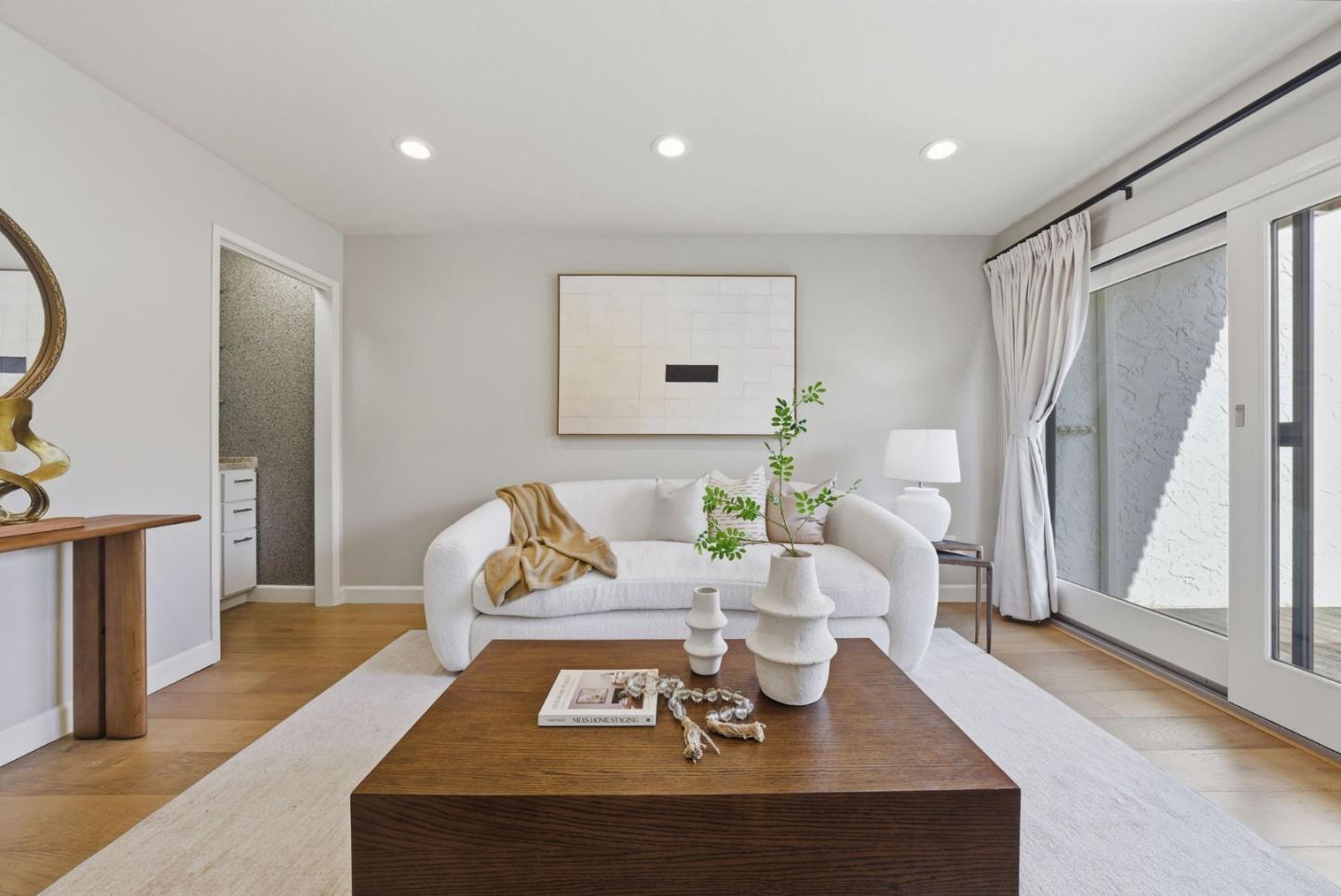 Detail Gallery Image 12 of 50 For 126 via Lago, Los Gatos,  CA 95032 - 3 Beds | 2/1 Baths