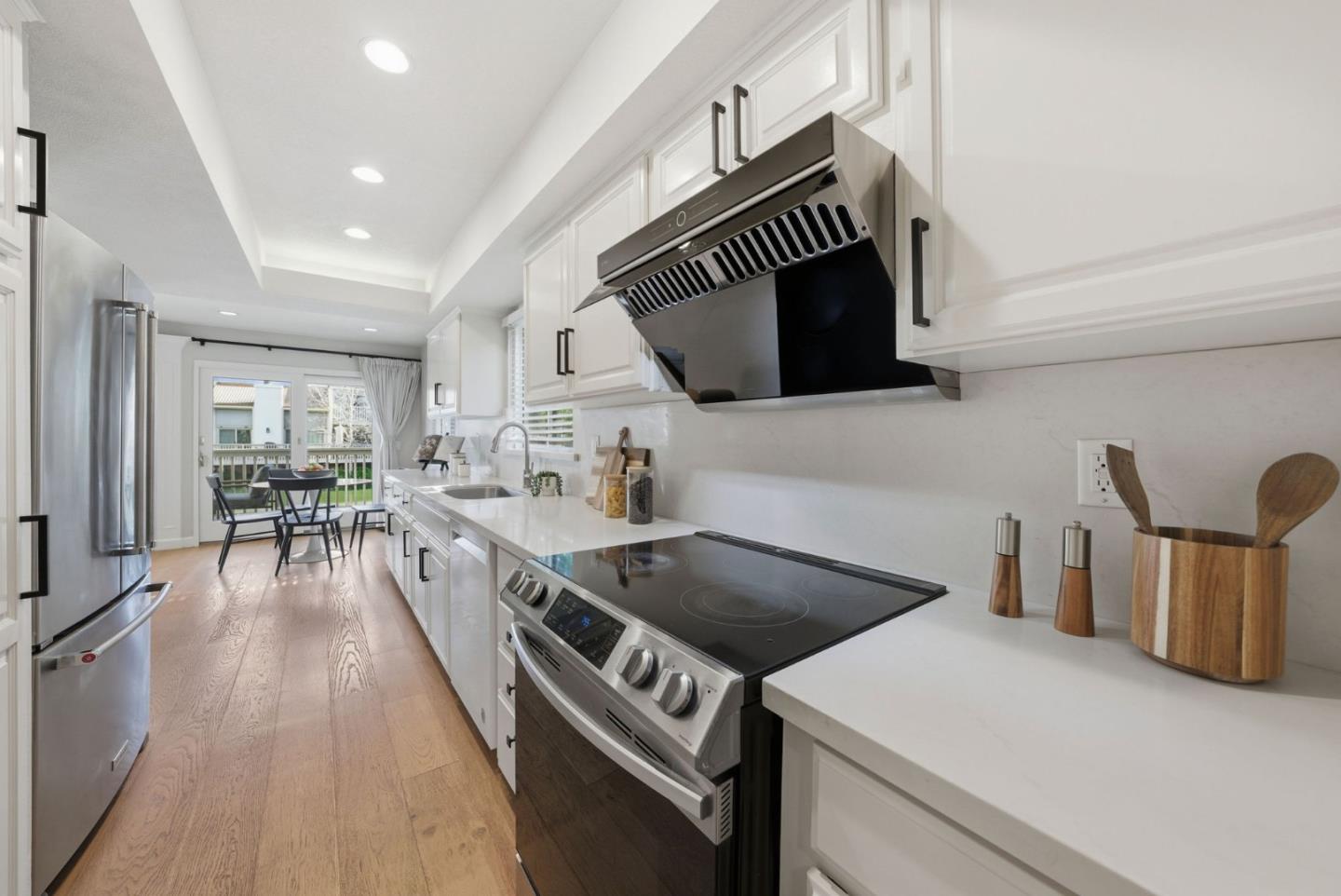 Detail Gallery Image 19 of 50 For 126 via Lago, Los Gatos,  CA 95032 - 3 Beds | 2/1 Baths