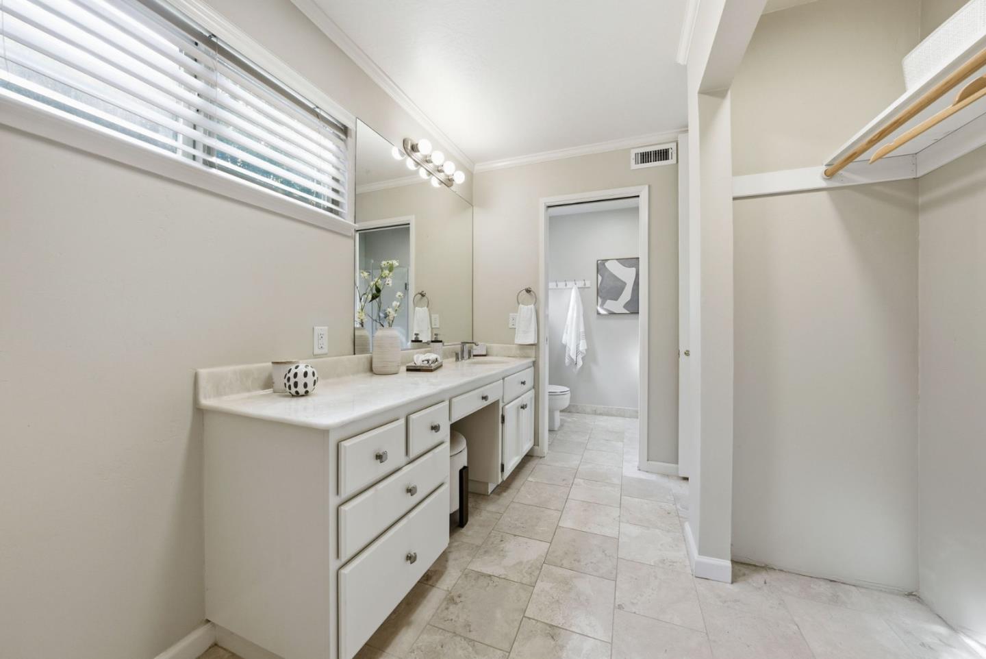 Detail Gallery Image 25 of 50 For 126 via Lago, Los Gatos,  CA 95032 - 3 Beds | 2/1 Baths