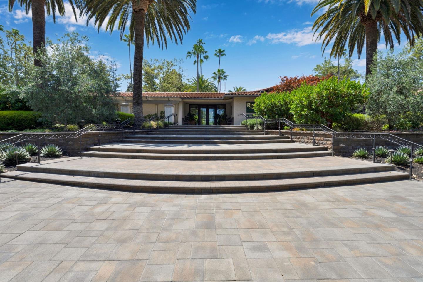 Detail Gallery Image 39 of 50 For 126 via Lago, Los Gatos,  CA 95032 - 3 Beds | 2/1 Baths