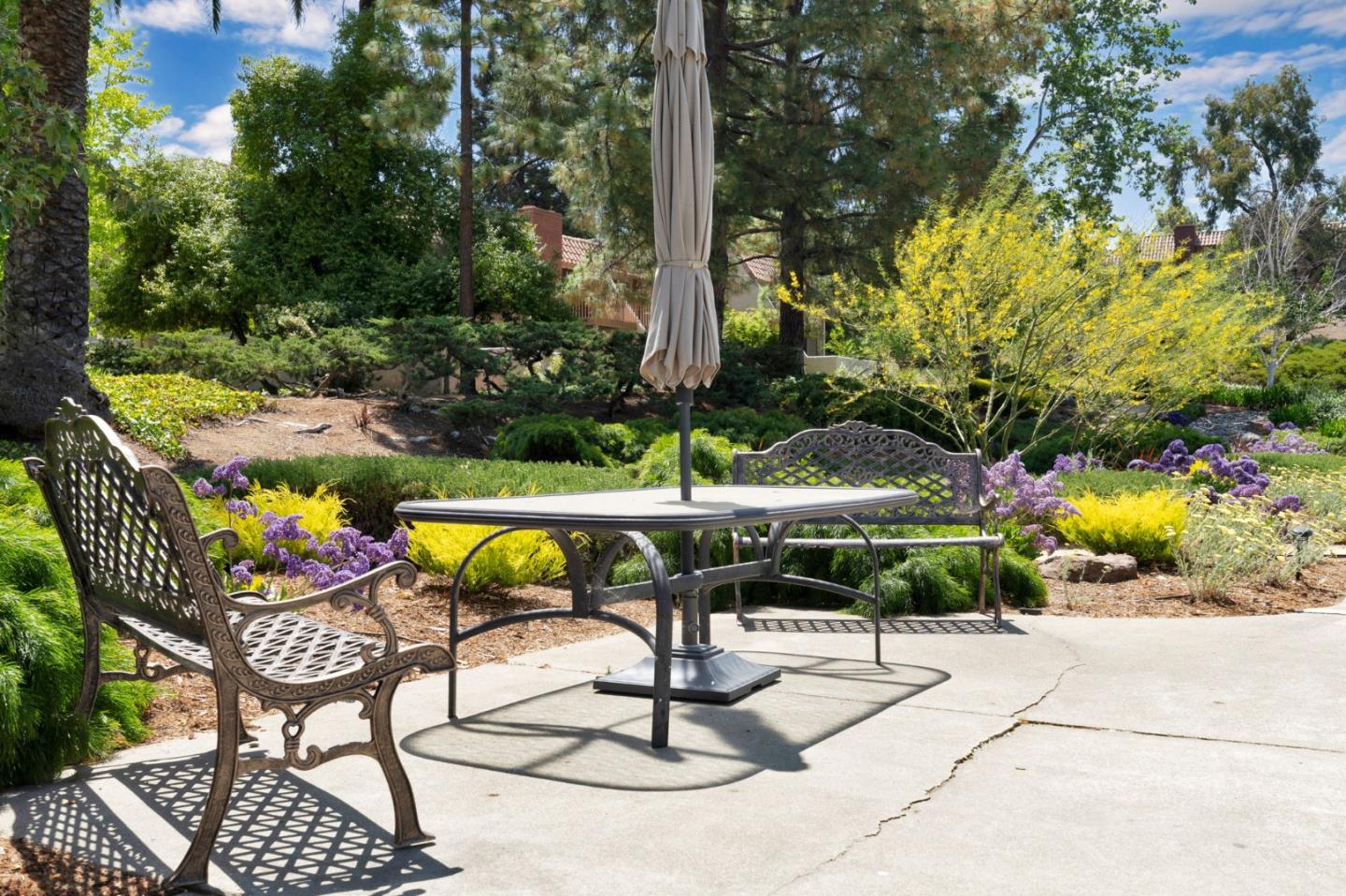 Detail Gallery Image 45 of 50 For 126 via Lago, Los Gatos,  CA 95032 - 3 Beds | 2/1 Baths